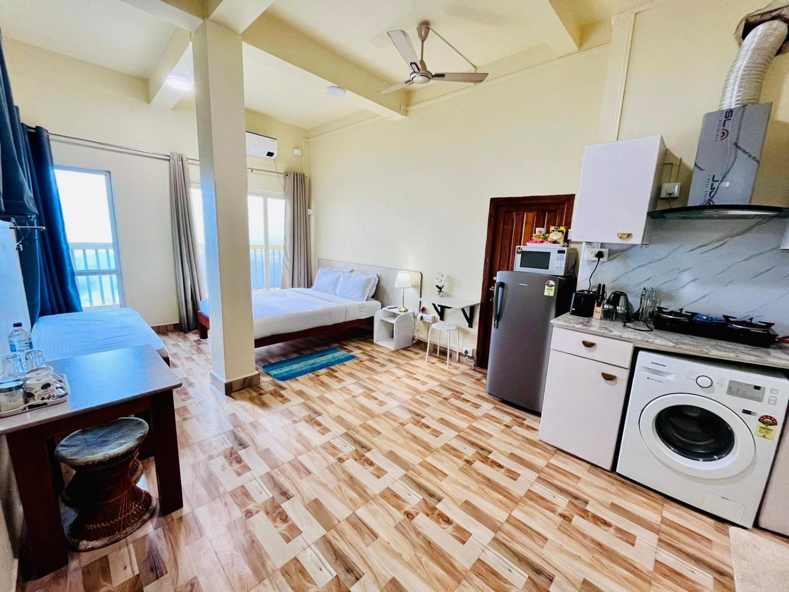 Aizawl Guest House Apartments Екстер'єр фото