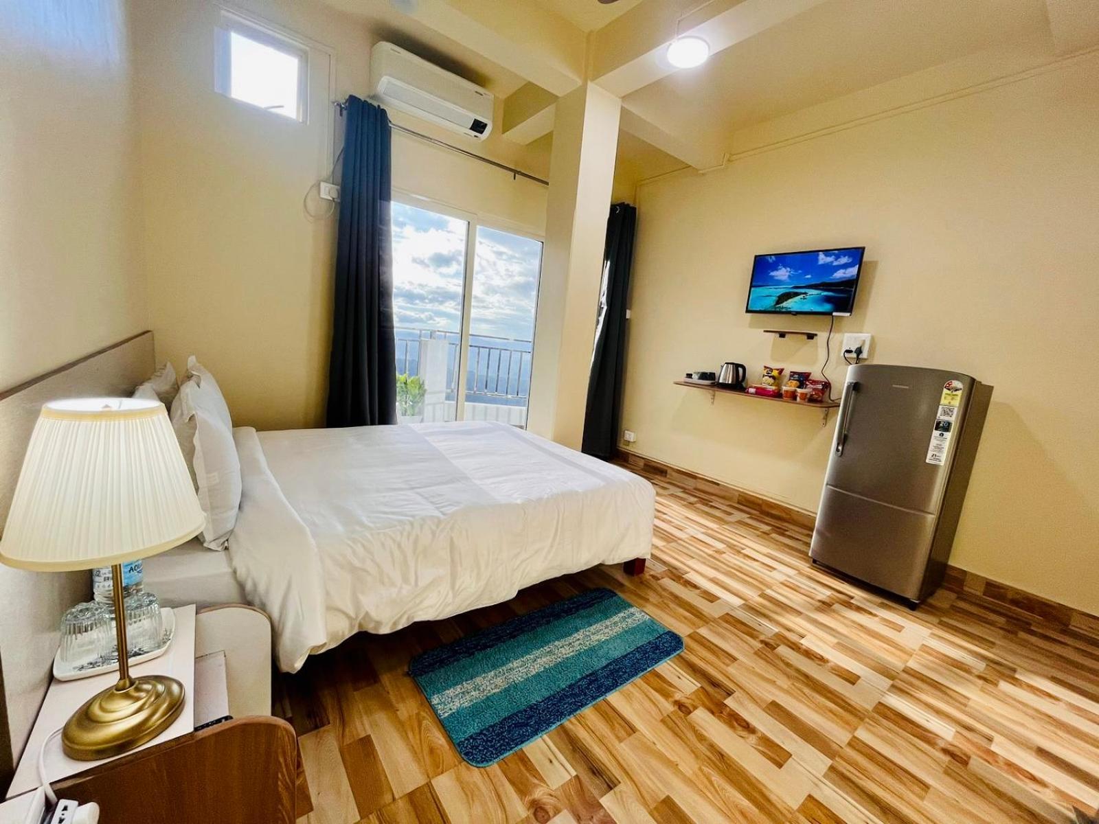 Aizawl Guest House Apartments Екстер'єр фото