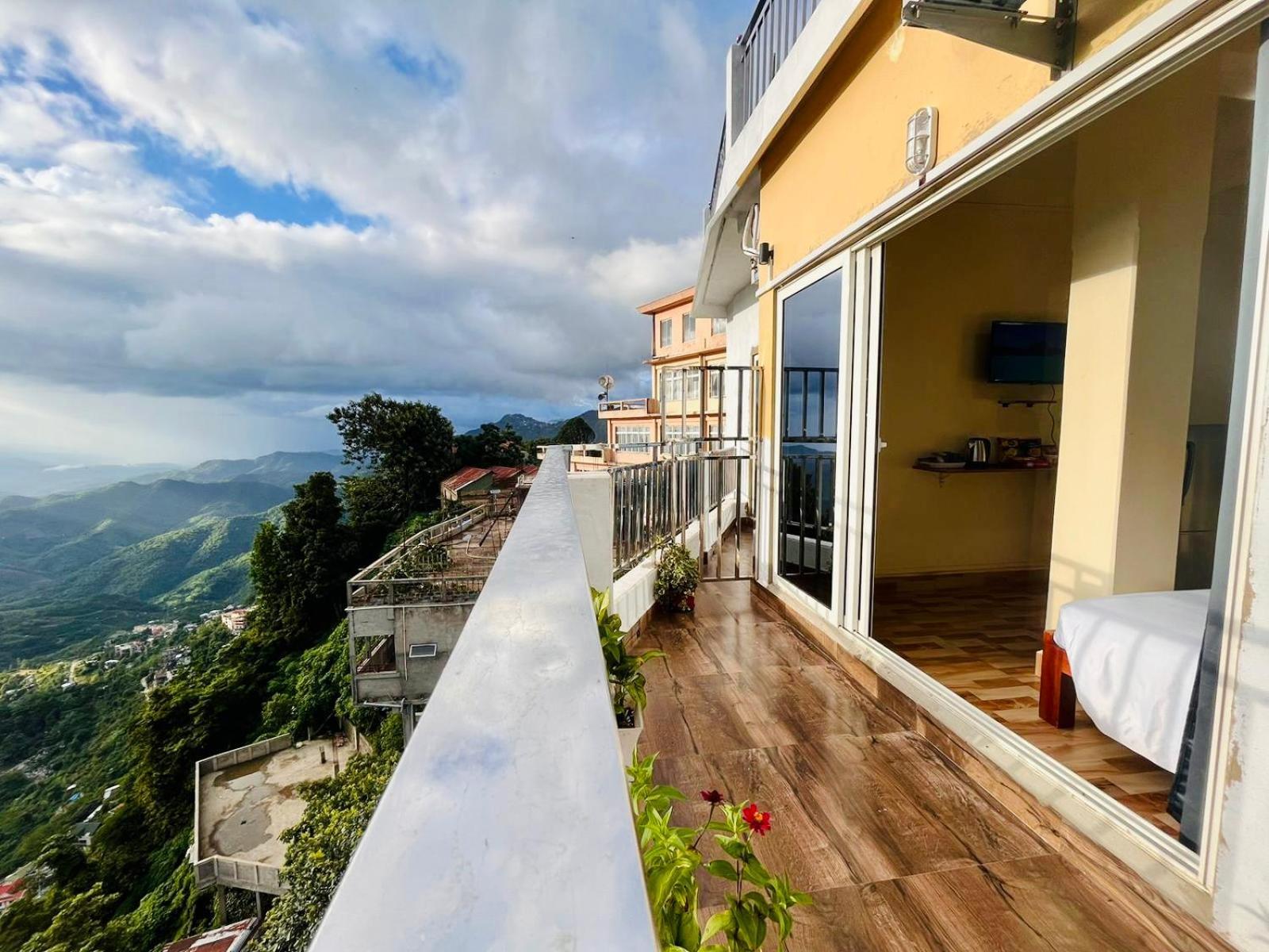 Aizawl Guest House Apartments Екстер'єр фото